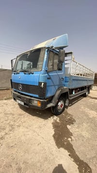 شاحنة • عربية نقل