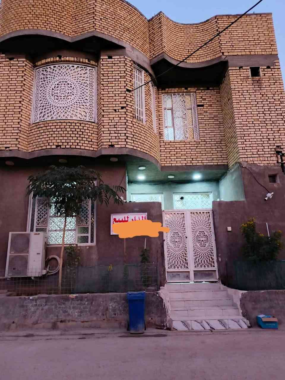 بيت للبيع
السعر الكلي 185
مطلوب اسكان55
ااذا تريد يتحول الاسكان باسمك تدفع 130
العنوان:حي التضحيه قرب مدرسه قبضه الهدى 
المساحه:100متر طابقين 
الطابق الاول:غرفه+صاله+مطبخ+دوانيه+صحيات داخليه وصحيات خارجيه 
الطابق الثاني:3غرف+صاله+صحيات +بيتونه
بناء سنه 2022 الاتصال على. 💥⚜️💥 اتصل على الرقم او مراسلة الصفحه خاص 👆🏻
___________💚💥تريد عقارك ينباع ماعليك سوئ المراسله والباقي
 علينه ⚜️ 💥

 ___________________________

💙️ #للاعلان عن العقار الخاص بك او للمزيد من الاستفسارات إتصل على الارقام التاليه 0 772 369 6708
