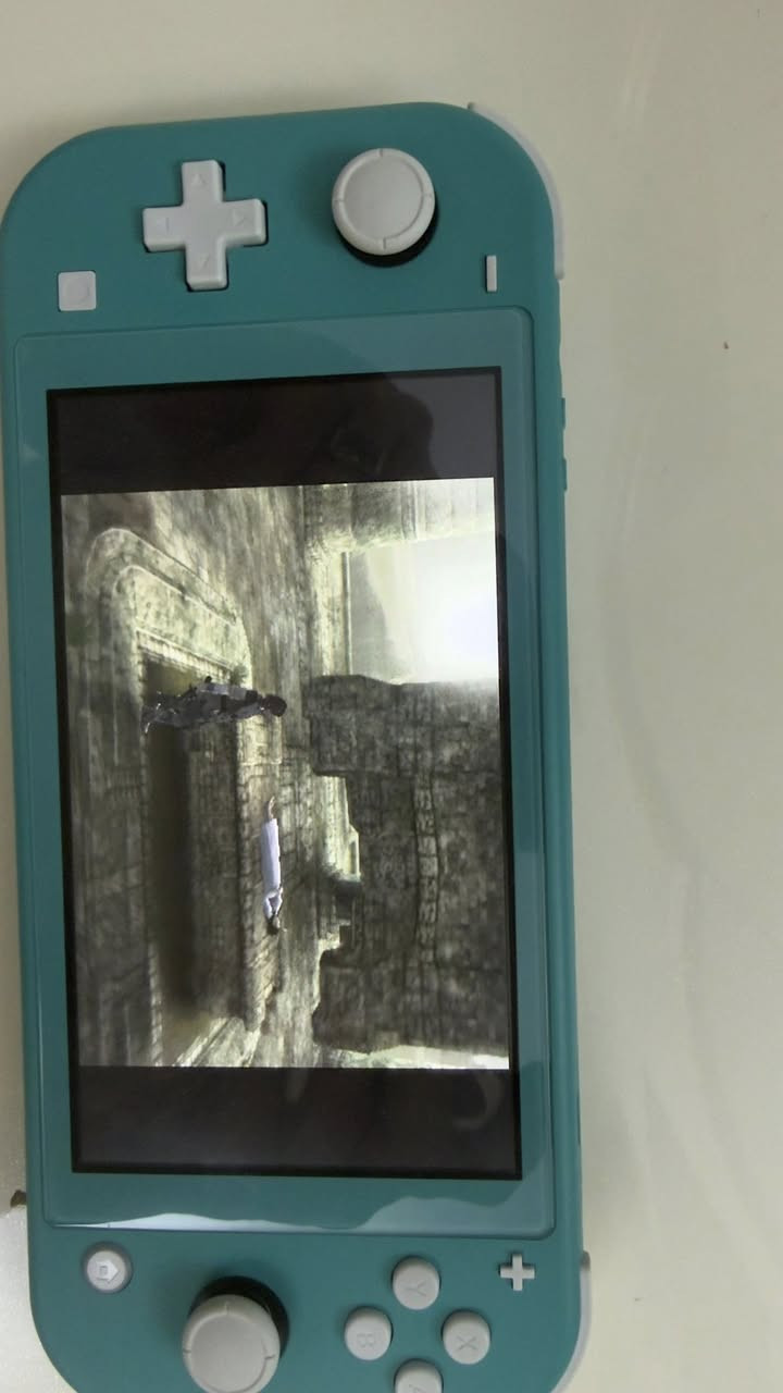 السلام عليكم
ننتندو لايت مهكر 3 انضمة منفصلات 
نضام اندرويد ومنزل داخله العاب بلي 2 وقنوات بين سبورت وجميع القنوات الاخرى 
نضام اوف لاين وداخله العاب ومتجر العاب تنزل اي لعبه تريد 
نضام اون لاين تكدر تستعمل الجهاز لعب اون لاين 
الجهاز جديد نضافة 100/100 خدش واحد ماكو 
المكان البلديات 
***********
