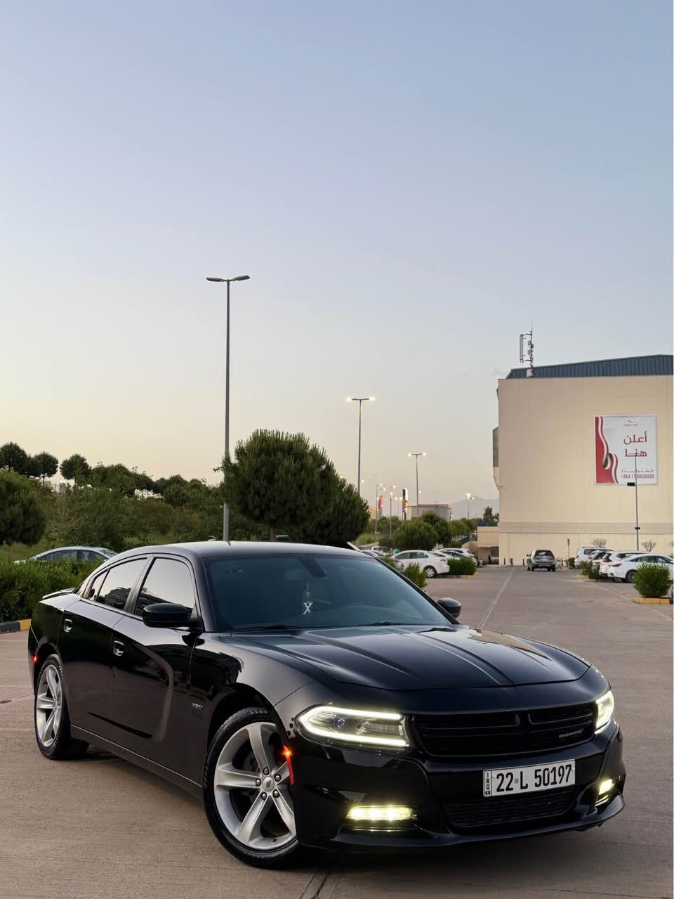 Dodge charger RT 2017
5.7 hemi 

***********

شاشه كبير
كشنات تدفئة 
بصمه
تشغيل عن بعد 
تحكمات ستيرن
تحديد سرعه
شفتات بستيرن
باقي مواصفات معروفه 
سياره دخلت كلين
بيها شبرين كارت ببنيد
بدون دواخل و ارباك
محرك مامفتوح
بسمي
مكاني السليمانيه
سعر196 مجال السليمانية, العراق
