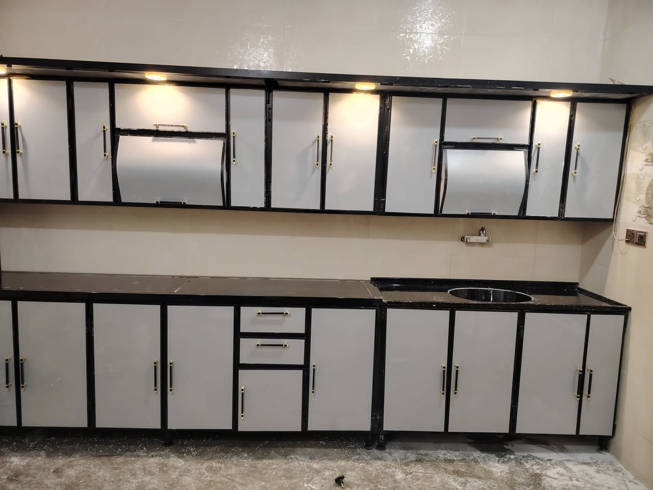 القمة للألمنيوم التركي ضمان 5سنوات 
سعر المتر 140 الف


**إذا كنت صاحب هذا الإعلان وتريد حذفه لأي سبب، رجاءا أرسل رسالة إلى الدعم الفني**