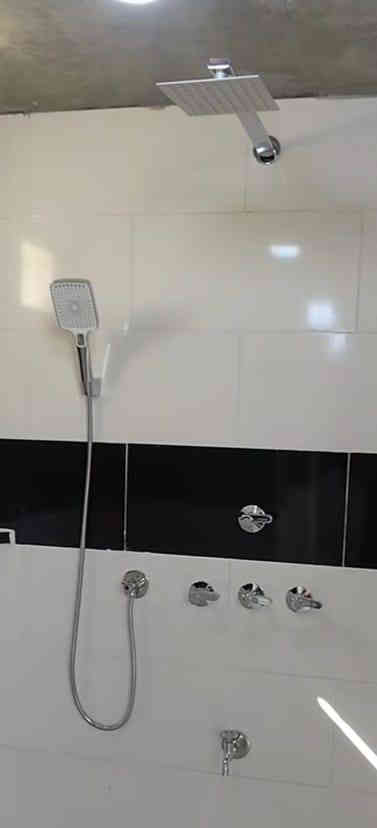 ابوكميل لتئسيس الماء المجاري والكهرباء بأسعار مناسبة وجوده في العمل في كربلاء ***********
