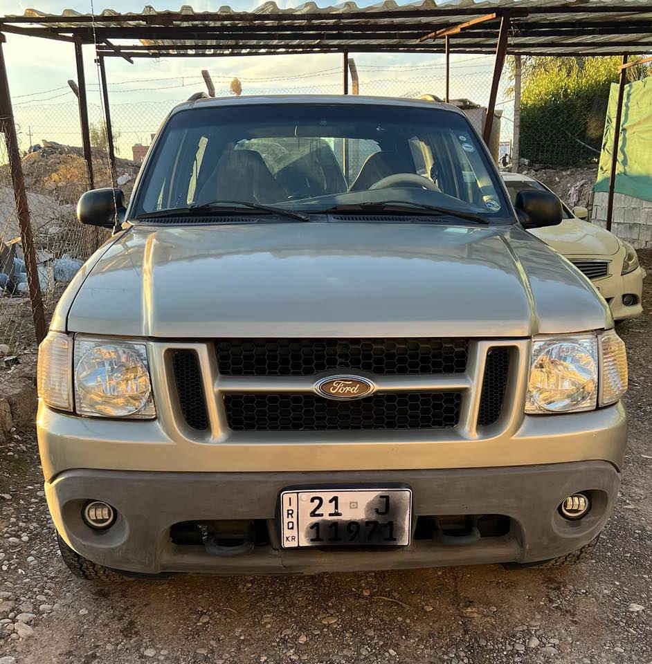 اكسپلورر سپورت 2001 رقم سليمانيه
تبريد 
مكينه وگير بلاديات6 سلندر4000 
السياره على وضع الشركه
من النوادر تك باب
سنويه لغاية2030
بصمة ابواب شغاله
قفل اوتوماتك
ترحيب مري جانبيه
تخم تاير جديد
السعر67
*********** واتساپ
