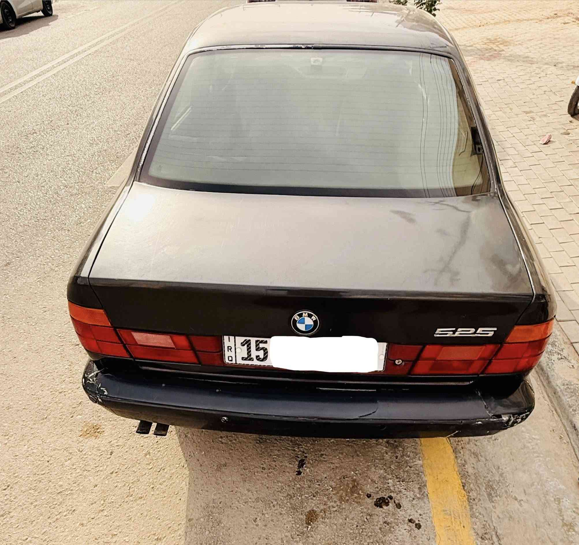السلام عليكم  عندي
BMW موديل 1994
 525i اصل بجم عريض  للبيع
محرك مسكر فانوس
جام كهرباء 
جامه اماميه جديده
البطاين  مال البيبان كلها نظيفه
اسود رصاصي 
فتحه
سنتر لوك شغال
كهربائيات شغاله نقص اشياء بسطيه
دبل جكمجه
تبريد شغال 
كشنات مخمل ميكانيك
نظام ABS شغال
نظام سبورت شغال
العينه كلها شغاله
بدون ضربه فقط صبغ جماليه
رقم انبار  دولي بااسمي 
سنويه جديده
هزه جديده 
السعر (49$)وبيها مجال للطيبين
مكاني كربلاء

***********
