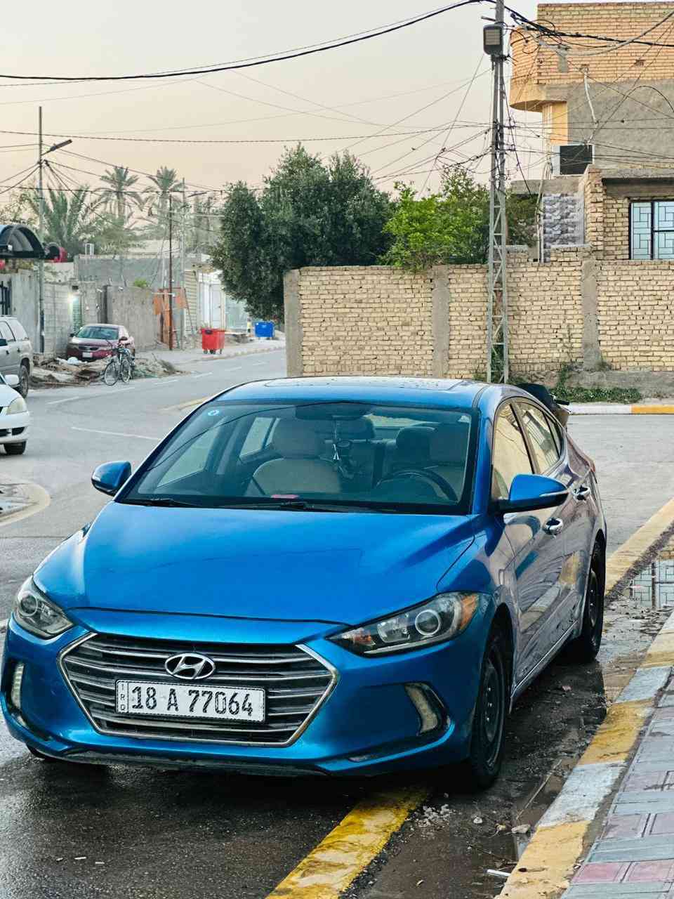 السلام عليكم 
النترا موديل 2017
السياره مفوله من المواصفات 
شاشه فتحه تحكمات بصمه كشنات تدفئه 
داخل بيجي السياره مانقصها اي شي 
بيها تلث قطع حادثها من امريكا 
للاستفسار ***********
