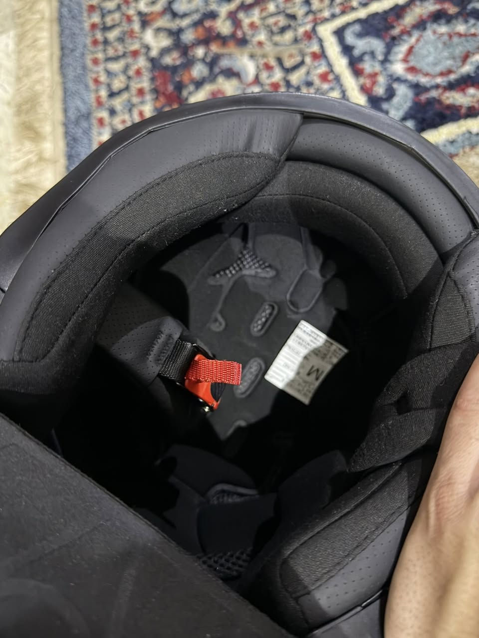 ماستر كوالتي جديده كلش اشتريتها وطلعت مو قياسي شباب سعرها مع جامه سوده ب100 الف قفل لحد يعاملني متسوه 
بيها جامه سوده وجامه شفافه *********** هذا رقمي
