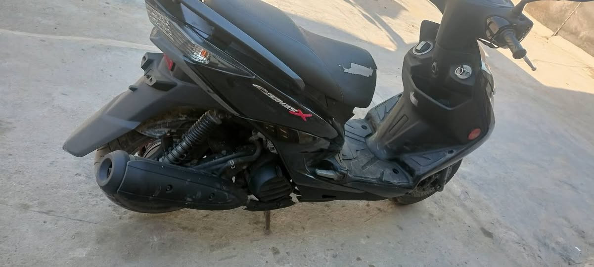 سلام عليكم سكنس لد لد لد دراجه عله وضع الوكاله تجي تفحص وجيب وياك فيتر سعر مليون و 200
***********
