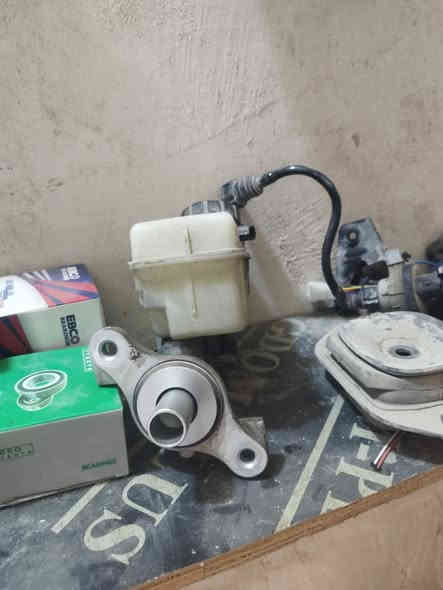 سلام عليكم على بركه الله تم تفصيخ رينو سمبل شنو تريده موجود مكاني ديوانية قضاء  ***********
