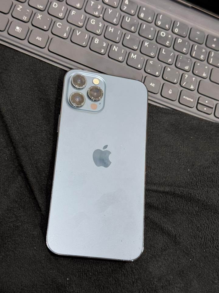 ايفون 12 برو ماكس لون نيلي
ذاكرة 256 لا مصلح ولا مبدل بي اي شي كفالة
جهاز بطاريتة 86 وبالحاسبة 91
بس من ورى التحديث تنزل 
مكاني البصرة القبلة 
السعر 510 قفل
جهاز جديد حيل 
***********
