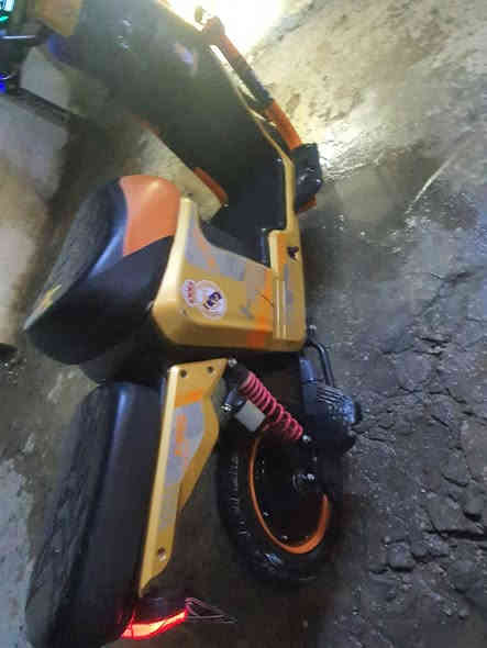 دراجه x900 للبيع باب اول سرعه ١٠٥ حقيقي ٥٧ مكاني بغداد مواصلات الخامسه سعره ٣٣٠ وبيه مجال اتصال عل رقمي ***********
