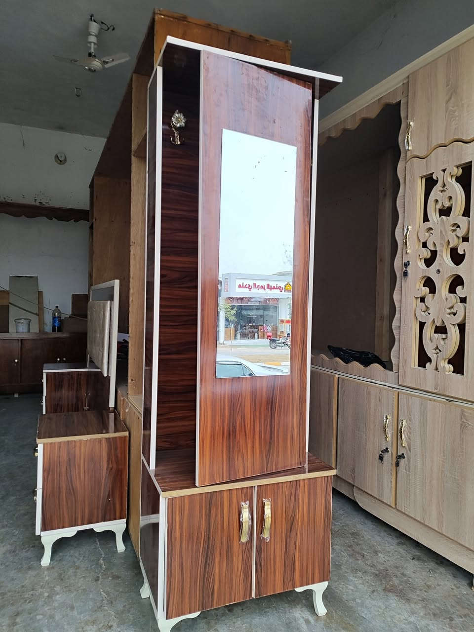 #غرفه نوم مستعمله شغل كركوك قطعتين لا شد ولا فتح نضيفه ما بيها اي عيب درجه اولى.
#الرقم *********** واتساب واتصال
