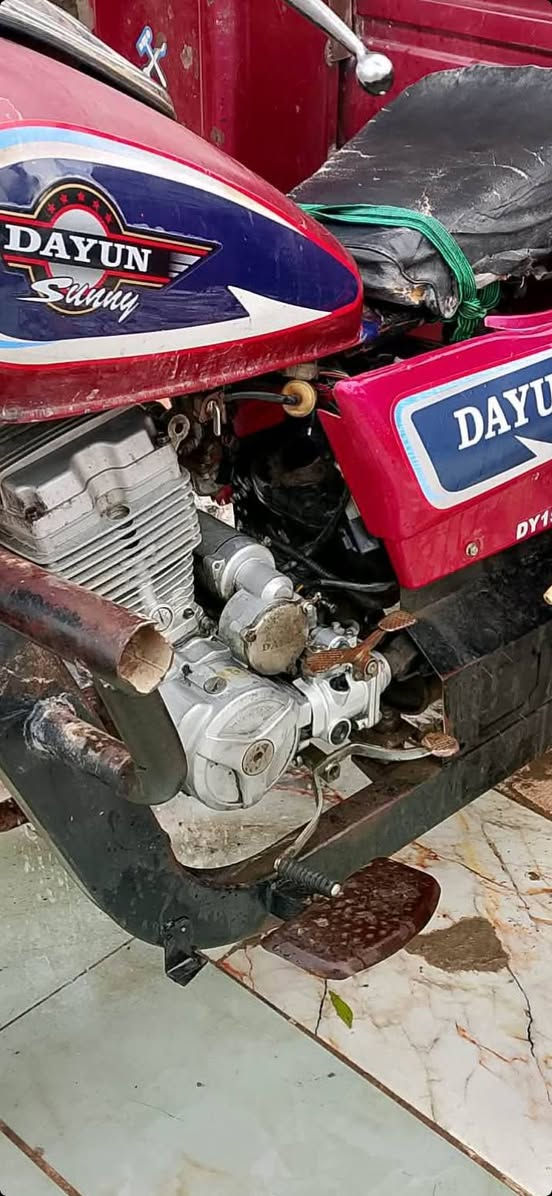 ستوته دايوان للبيع اوراق كامله كهربايات شقاله جديد سعر مليون وميه بيهه مجال عنوان واسط الخظراء ***********
