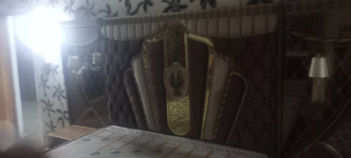 السلام عليكم غرفه تركيه نضيفه جدا جدا 98 بالميه للبيع 13 قطعه للبيع او المراوس بصغيره سعر البيع مليون وربع


**إذا كنت صاحب هذا الإعلان وتريد حذفه لأي سبب، رجاءا أرسل رسالة إلى الدعم الفني**
