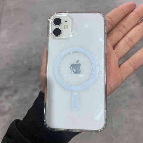 جهاز آيفون 11 عادي فول نظافه
ذاكره 128

بطاريه 85 ما مبدله شرط.. 

فقط بصمه وجه عطلانه بسبب تحديث 

جهاز جديد شخط ما بي  .السعر 270 بي مجال بسيط 

مكاني تكريت البوعجيل.

***********
