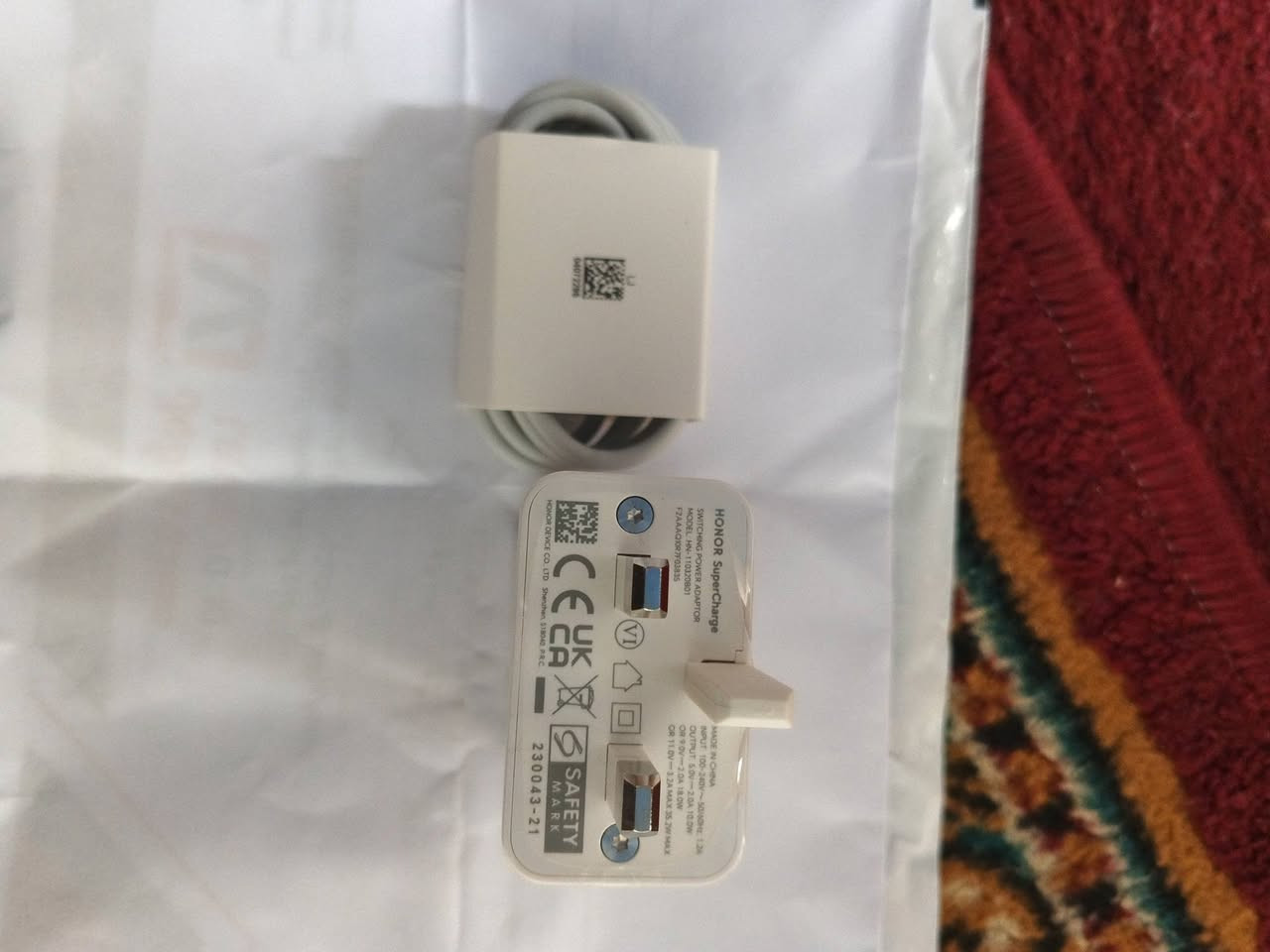 شاحنه هونر جديده اصليه مال كارتون مال جهاز هونر اصليه شحن سريع 35 واط /ب25 الف بيها مجال ***********
