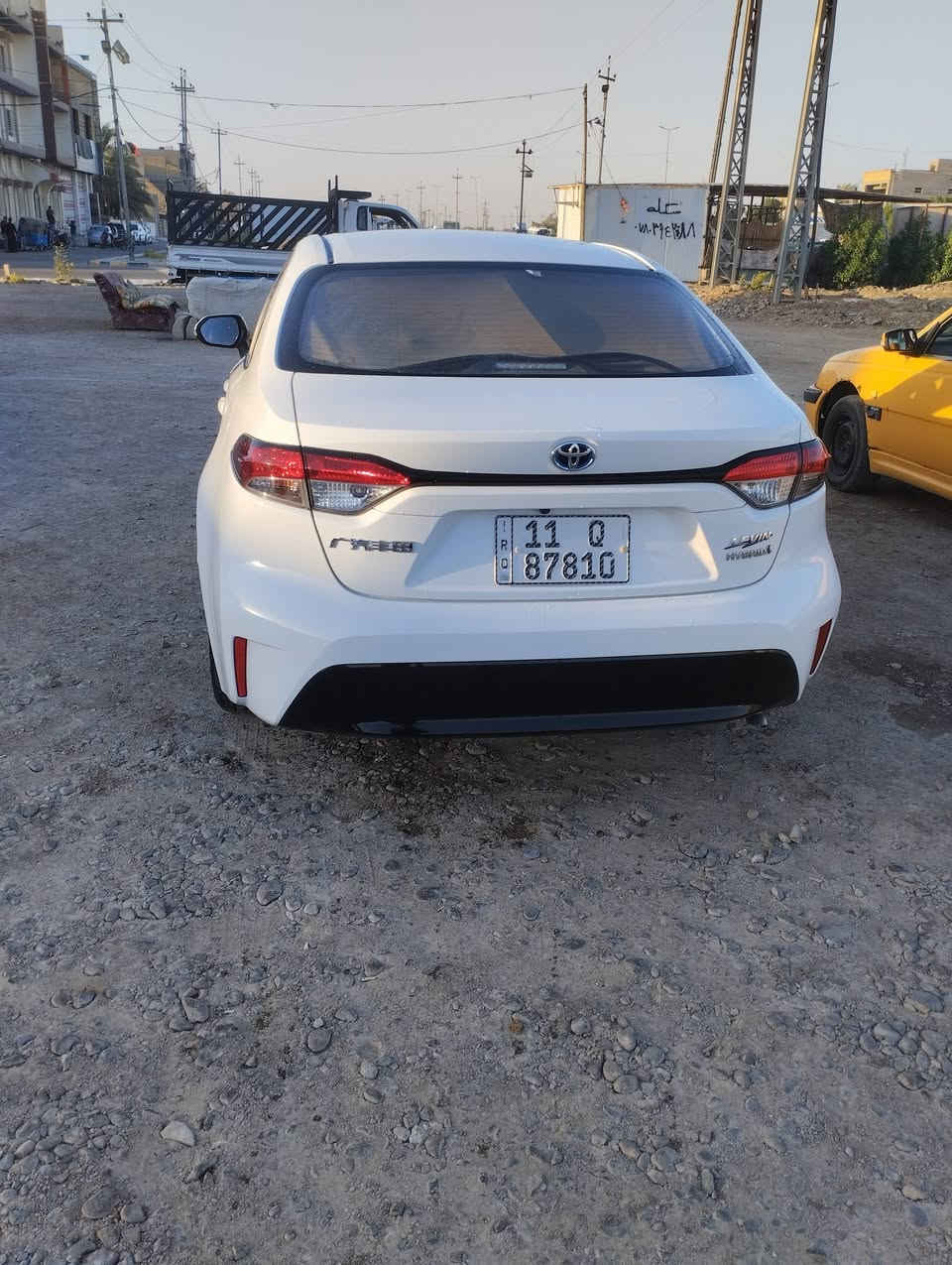 السلام عليكم كورلا هايبرد الشكل الامريكي كفاله عامه باسمي هزة جديده ماشيه 29 السعر 148وبيه مجال بسيط ***********
