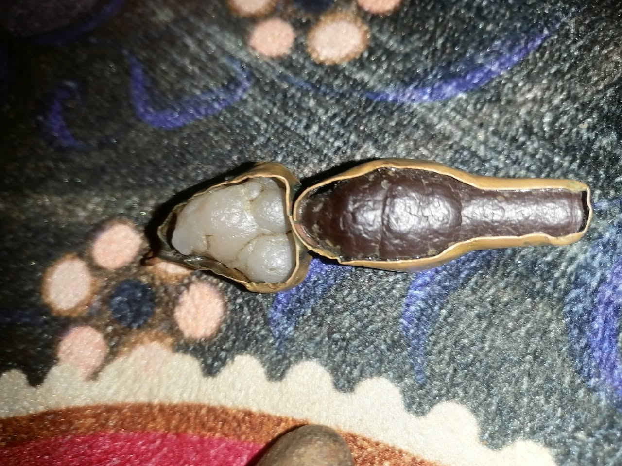 للبيع ٣٠٠
***********
