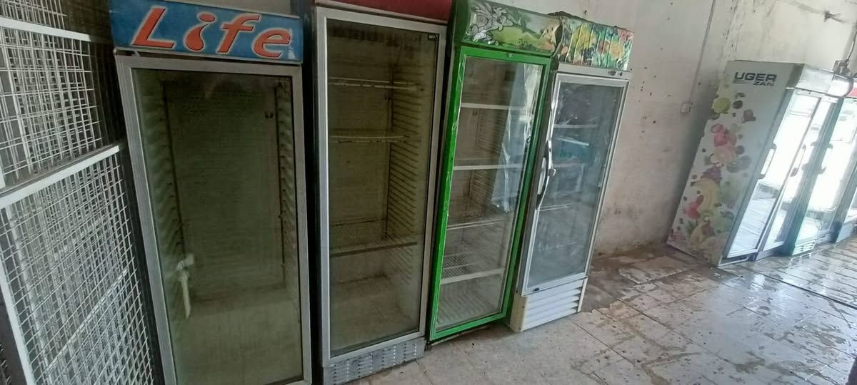 عارضات ايكور مستعمل شرط التبريد
عدد 4 قطع السعر الواحد 225 الف  ***********

