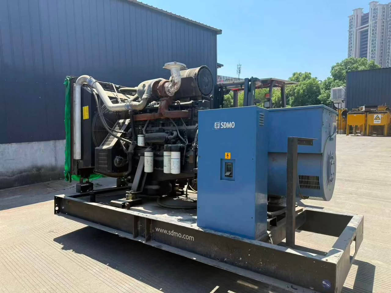 VOLVO 1631
500KVA
***********
***********
