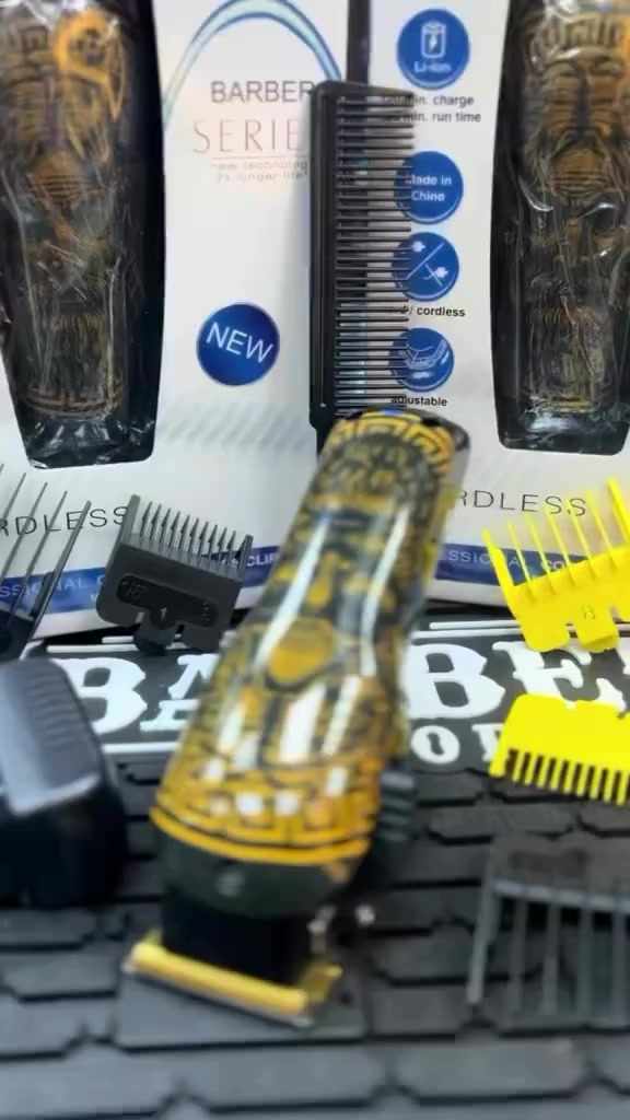 كوزمتك علي المسعودي💈
مكينة حلاقة موشمة تدريج كير + نمر
مكينة + دهن مكينة + فرجة تنظيف مكينة + شاحنة مكينة تدعم الشحن
السريع + مشط شعر تدريج سعر 25 الف مع التوصيل 
***********
***********
