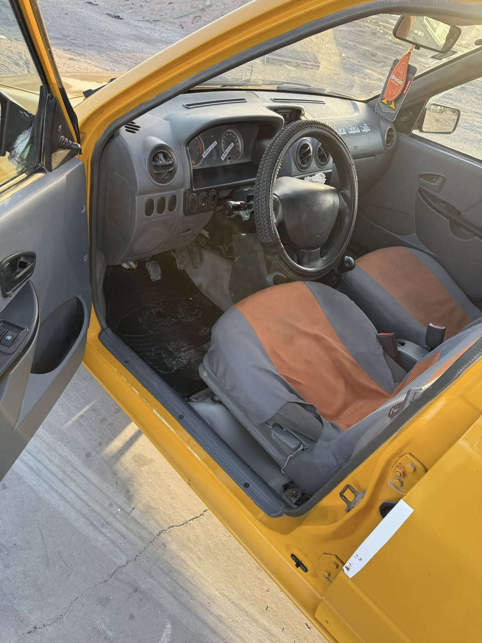 السلام عليكم 
سايبا 2021 كفاله عامه عدا صبغ يم قبق البانزين فقط 
شواصي كفاله 
رباط اعلى + رباط اسفل 
مكينه صار 3 ايام شادها بالصندوك 
تبريد 
تدفئه 
رقم دولي باسمي مداور ثاني يوم شرط
العنوان الزبير 
السعر 57 وبيها مجال 
***********
