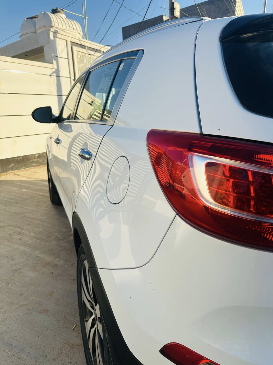 سبورتج 2014 خليجي
ماشية ١٥٤ الف 

بأسمي رقم بغداد 

تدفئة تبريد مكينة گير خير من الله 

تخم تاير سيارة كاملة 

بيها باب الخلفي مبدل من شركة كيا والبنيد مصبوغ اثر شخوط مو تبديل 

السعر ١٤٥ وبيها مجال 

للاستفسار ***********
مكاني بغداد
