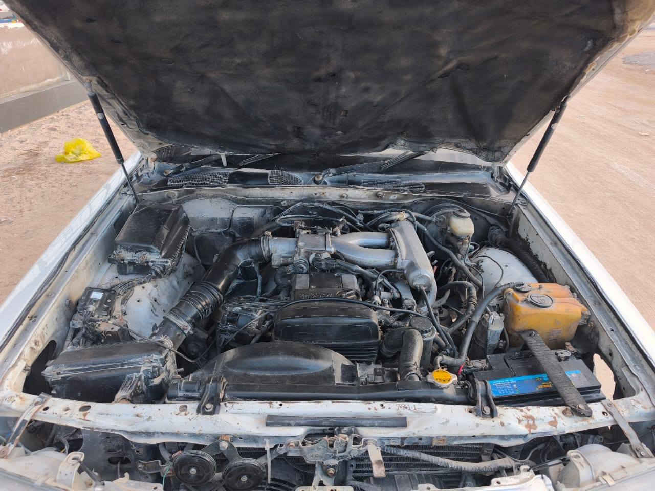 سلام عليكم شباب هارتوب للبيع مكفوله كص ونقل جثه
مديل  1991 
لونه ابيض 
كهربائياته كله شغاله 
سمكره جديده 
صبغ جديد 
حداديه زينه 
رقم نجف الماني 
مكينه كير مكفولات 
سنويته 2027
سعر 45 وبيه مجال
***********
