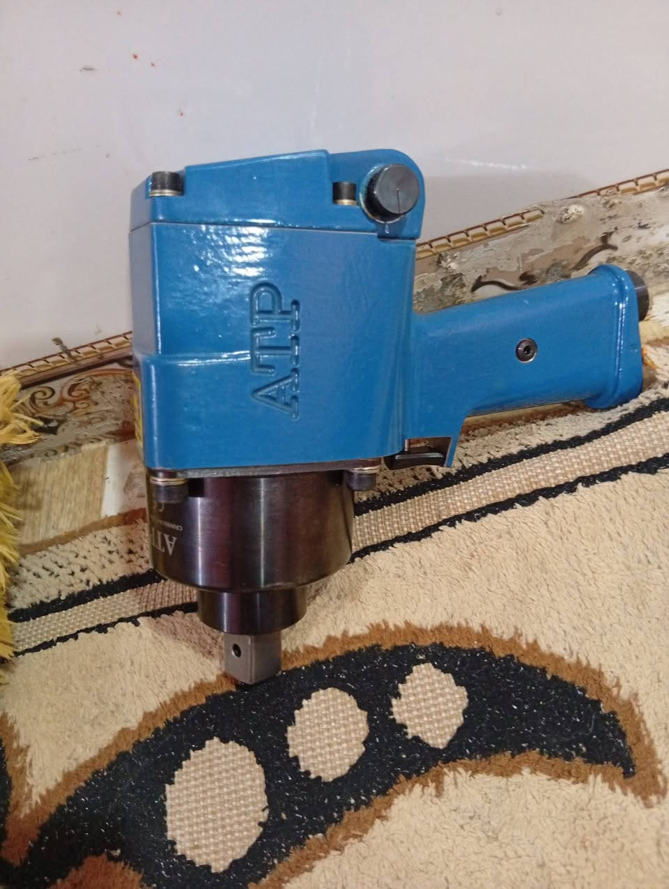 اخوان  درين يشتغل عل هوه  الميفيده يتصل  ال سعد 250وبيه مجال***********
