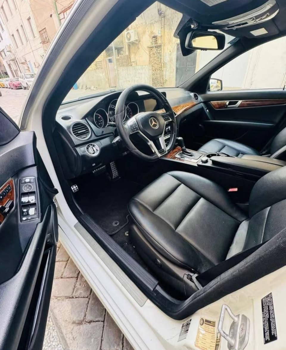 مرسيدس C 300 2012 بانوراما فول مواصفات
مكينة 3000 سيسي العقل فوك المكينة المرغوب مع كير 7 نمر على البلاد
ممشاها 98 الف  
خزن كراسي-كامرة خلفية-مثبت سرعة-مرايا كهربائية
كلشي على البلاد مامفتوح برغي
رقم بغداد مشروع وطني تحويل مباشر
وارد أمريكي الجاملغ الايمن بارد فقط
الدوسة البلادية وياها
السيارة كفالة مكينة وكير وتبريد مع تبديل دهن وكالة ودسكات amg وماء راديتر جديد خلال هالشهر
على ايدي السيارة ماناقصها شي
السعر 148$ وبي مجال للشراي 
ومانختلف ان شاءالله
مكاني بالبصرة ***********

