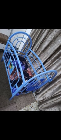 چربايه اطفال طولها 140 سم وعرضها 67 سم نظيفه جداً مع الدوشك السعر 35 ا...