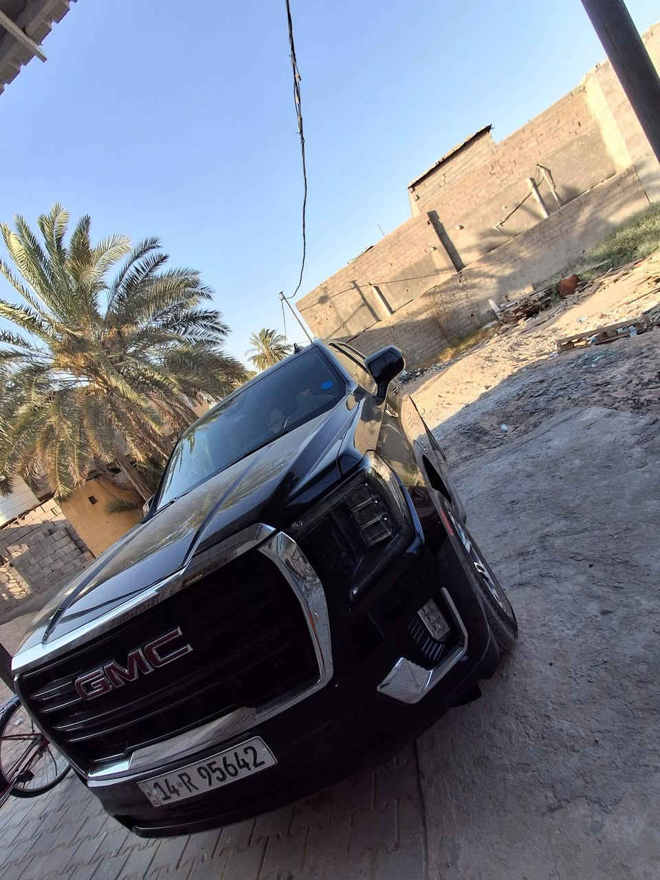 سلام عليكم ورحمة الله وبركاتة           
للبيع جمسي يوكن SLE2024.خليجي
محرك: v8  5.3 قوي 355حصان
دفع خلفي مع ناقل حركه اوتوماتيكي10سرعات
سياره مكفوله كفالة عامه؟ سياره مغلفه PPF ماشيه 30الف رقم بصره انكليزي؟.... 
مكان سياره بصره                 سعر $490قفل مابيها اي مجال 
رقم الهاتف ***********&***********
