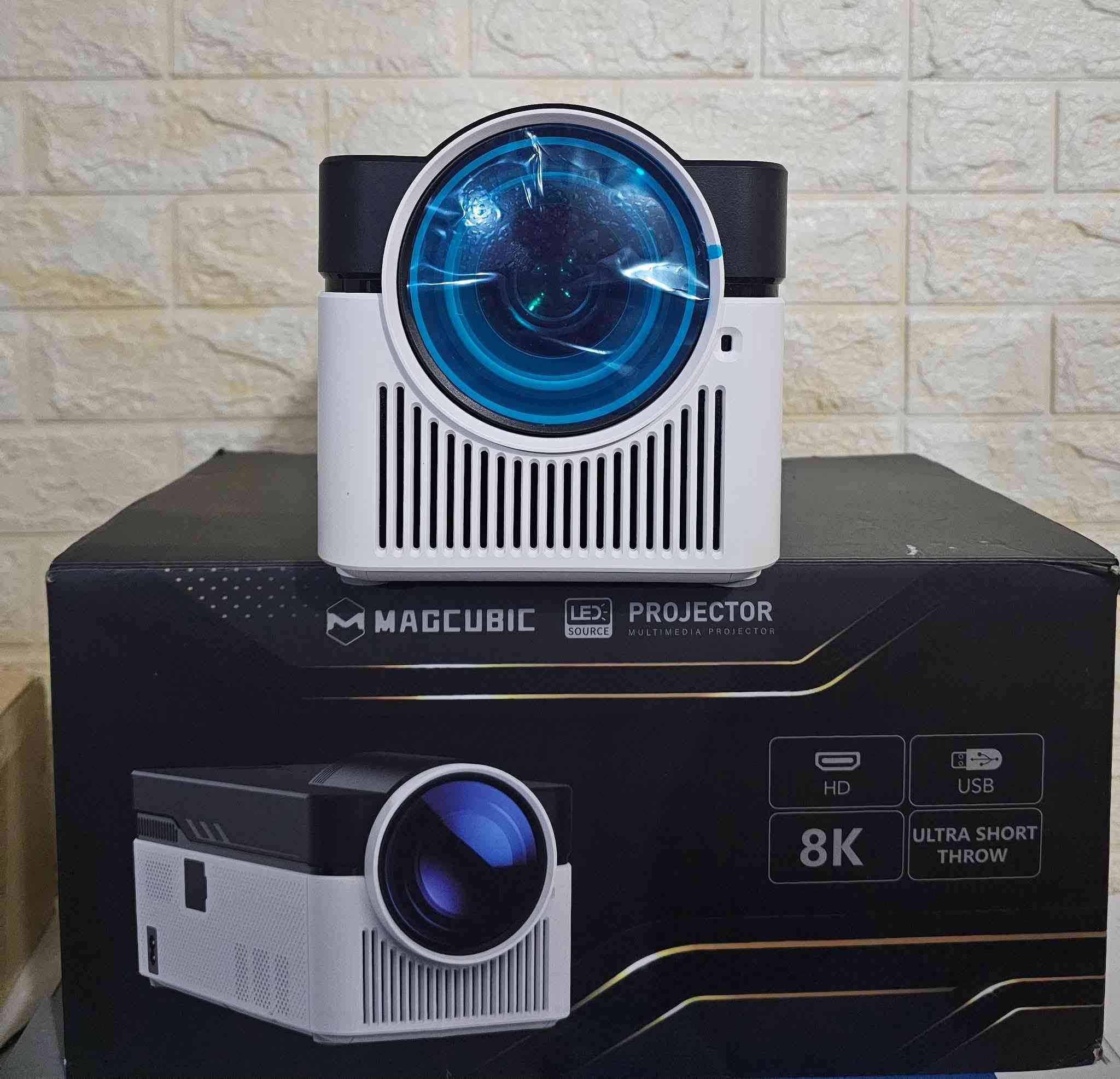 داتاشوو مارکە عالمیە magcubic 🌍
نسخە HY 450  ، 8K ، نسخە اصلیە 💯
واحد من افضل نوعیات و نسخە معروفە ، کلهن یعرف هاي نوعیە شلون و مواصفاتە شلونە ، مواصفاتە عالیە و مارکە معروفە magcubic العالمیە
 دقە 8k ، اندروید ، وایفاي و بلوتوث ، شترید تنزل بیە 
قوة الوظوح { 900ansi } 💣
جدید غیر مستخدم 
سعرە مزاد یا اخوان  ، تدفع السعر ، اعلی سعر ابیع 💰


**إذا كنت صاحب هذا الإعلان وتريد حذفه لأي سبب، رجاءا أرسل رسالة إلى الدعم الفني**