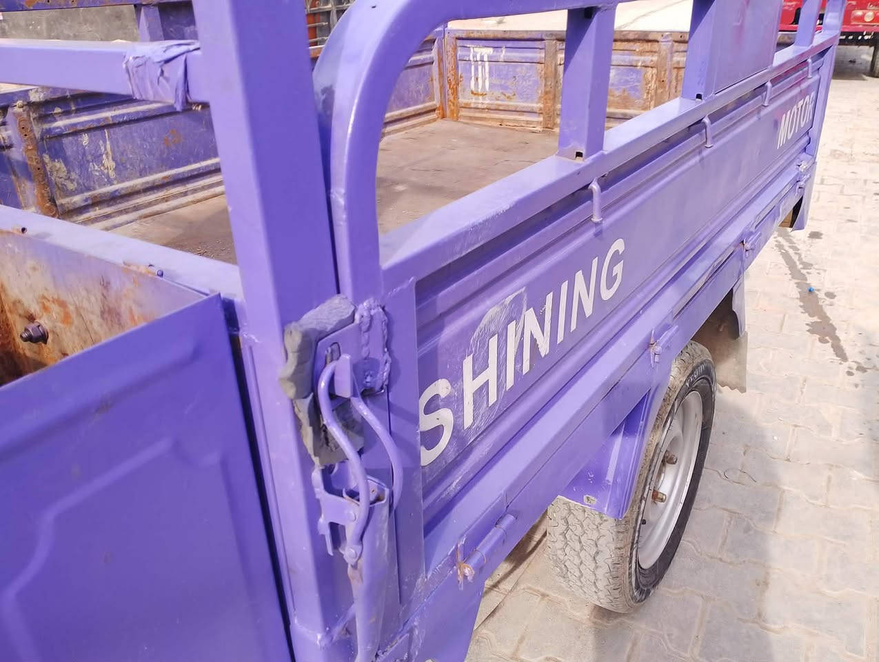 سلام عليكم ستوته للبيع موديل 20 ستوته خير من الله كل شغل بيها نكر سلف ركبه شاصي المكان حي أور سبع قصور سعر مليون 350 رقم انتصال ‏‪***********‬‏
