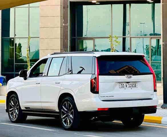 السلام عليكم 
كاديلاك اسكاليد 
 فول مواصفات 
جكات
دوس شفط 
فول الفول
فقط بنيد
بغداد
سعره ٦٣ الف 
للاستفسار 
***********
