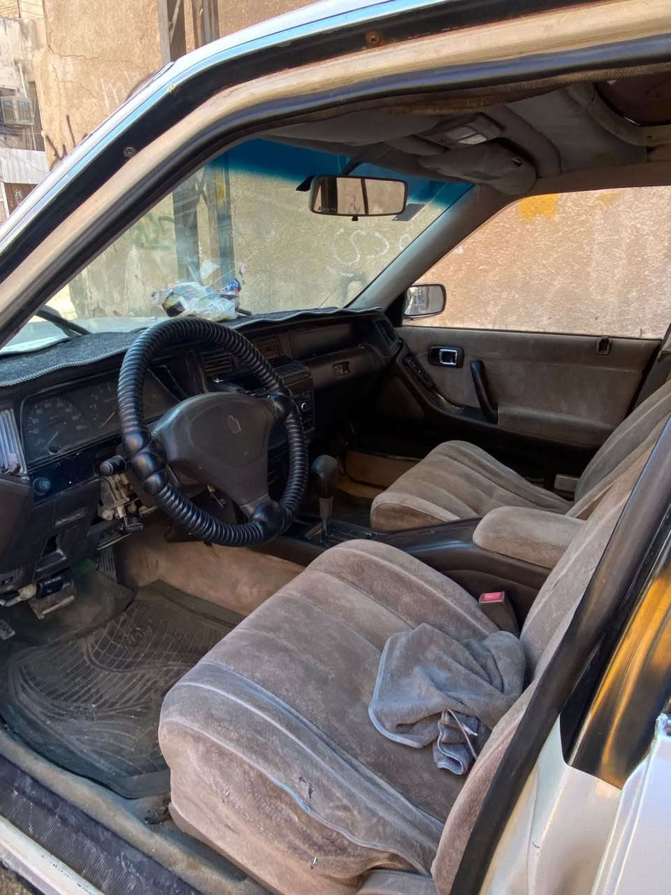 السلام عليكم
أرنب ستيشن 
موديل ١٩٩١ 
٧ راكب 
مكينة ٢٥٠٠ 
رقم انكليزي بغداد 
سنوية ٢٠٣١ جديدة 

السعر ٧٨ وبيها مجال 
***********
