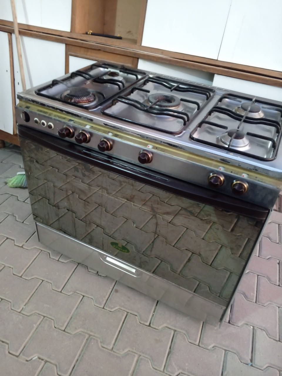 طباخ كريازي لصلي مستعمل شي قليل نضافه فول مبي اي عيب وبسعر مناسب العنوان تكريت شارع  الزهور لحولي مقابل مدرسه كنوز لهليه
للاستفسار اكثر تصال على الرقم الهاتف او مراسله ع واتساب 
***********
***********
