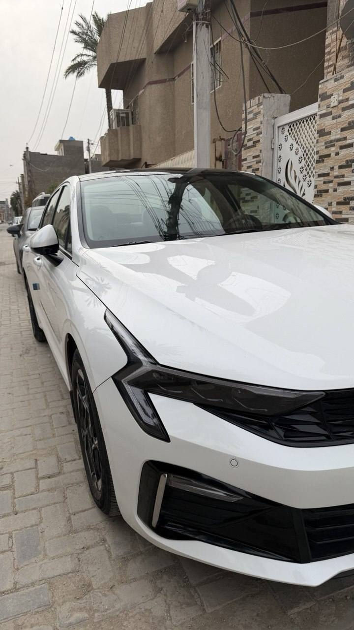 السلام عليكم K5 2024 خليجي
رقم بغداد مميز مواليد 71998 
ماشية 21 الف 
فول مواصفات ام اللد الخلفي  
بنوراما 
بصمة 
مري شفط + تشغيل عن بعد
حساس امامي خلفي 
لد امامي خلفي
كشن كهرباء 
ابل كار بلي + اندرويد اوتو
مكفولة كفالة عامة من الصبغ والبارد السيارة جديدة
 للبيع بـ 233$
مكاني بغداد السيدية 
الرقم ***********
