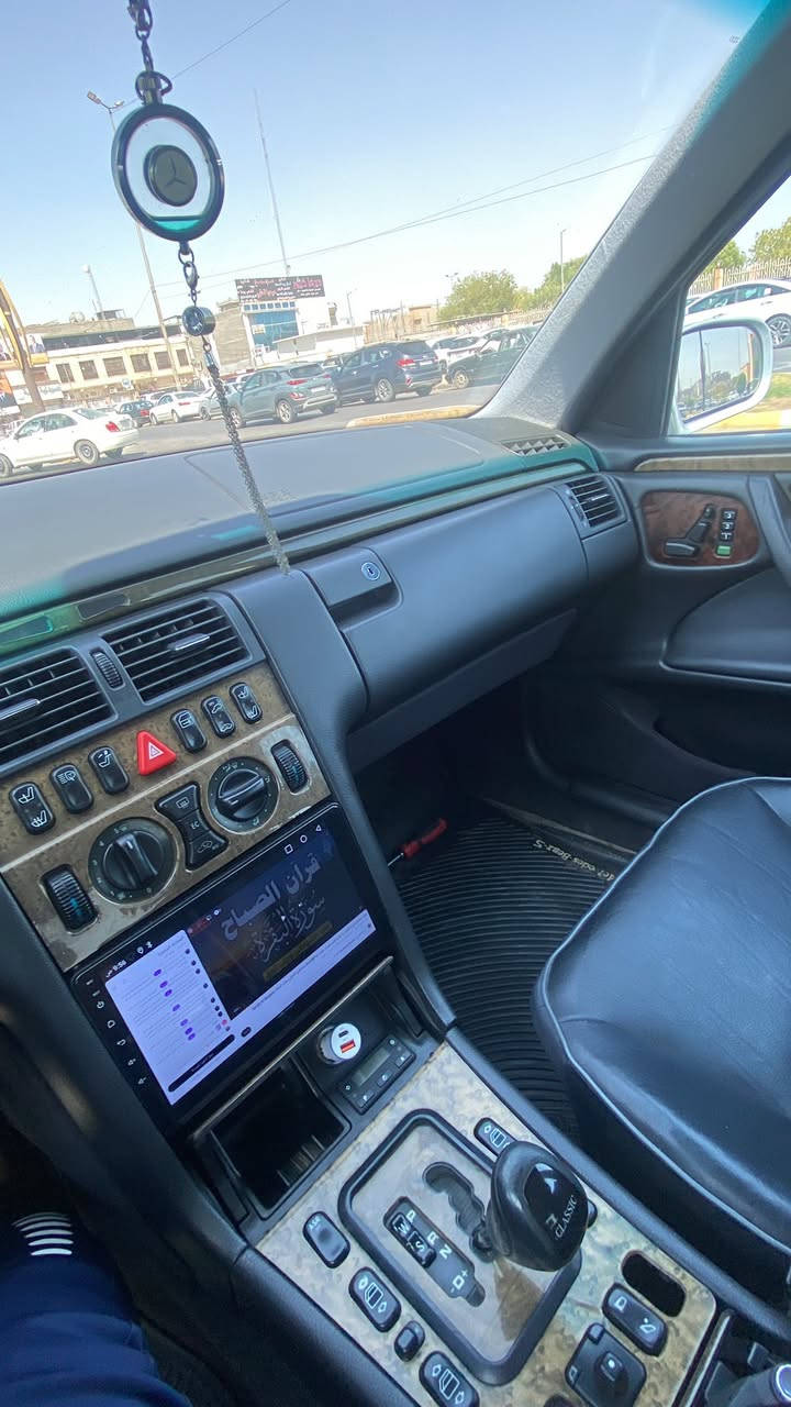 رقم الهاتف :*********** واتس اب 

#رقم السيارة :اربيل    

#مكان السيارة بغداد واربيل 
-------------------------------------
السلام عليكم 
للبيع او  مراوس 
مرسيدس ام عيون  موديل 2000 اصل  وارد الماني  صبغ عام  سيارة جاهزة بدون نواقص  
تفاصيل👇🏻
1_ بصمة ⁦🗝
2_محرك6V✈️⁦⁩+كير تبترونيك مكفولات ⁦
3_تبريد شغال❄️ قطعتين⁦
4_كروز سرعة🔒 
6_مراية داخلية+جانبة عاكسة 🔍
7_تحكم ستيرن ⚔️
8_ كشنات كهرباء ⚡️
9_تجاوي خلفية قلابة ✨
10-بردة خلفية  💡
11-شاشة اعطال🖥
12-كشنات خزن   🖤
13-انارة ترحيب 🔦
14_ جام ازرق 💙
15-دبل ايرباك 
16-ويلكب 18 AMG تو سايز  +تخم تاير جديد
17-اشاير بلمري💡
18-صدر امامي خلفي جديد ⚔️⁦
19-مري شفط
20-جلد ⚔️
22_لايت زنون بلادي
