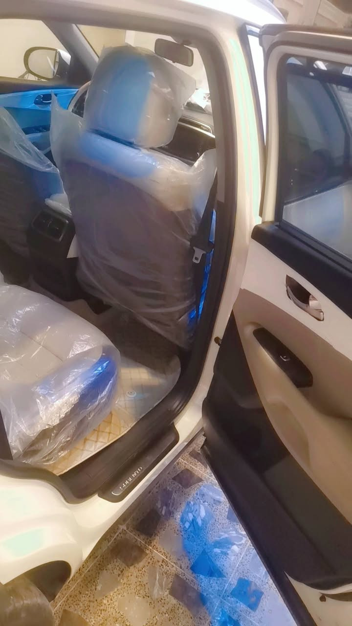 السلام عليكم سورنتو خليجي ٢٠٢٠ بغداد بسمي شخصيا سنويه وهزه كله جديد
فول مواصفات ١ ع ١
مكفوله كفاله عامه عدا اربع أصابع بي يار بجنطه 
بشرط السياره ع وضع شركه
كله جديد مابيها الف مصرف
ماشيه ٧٤ حقيقي بشرط الفحص
بشرط اسبير مانازل
الموبايل ***********
