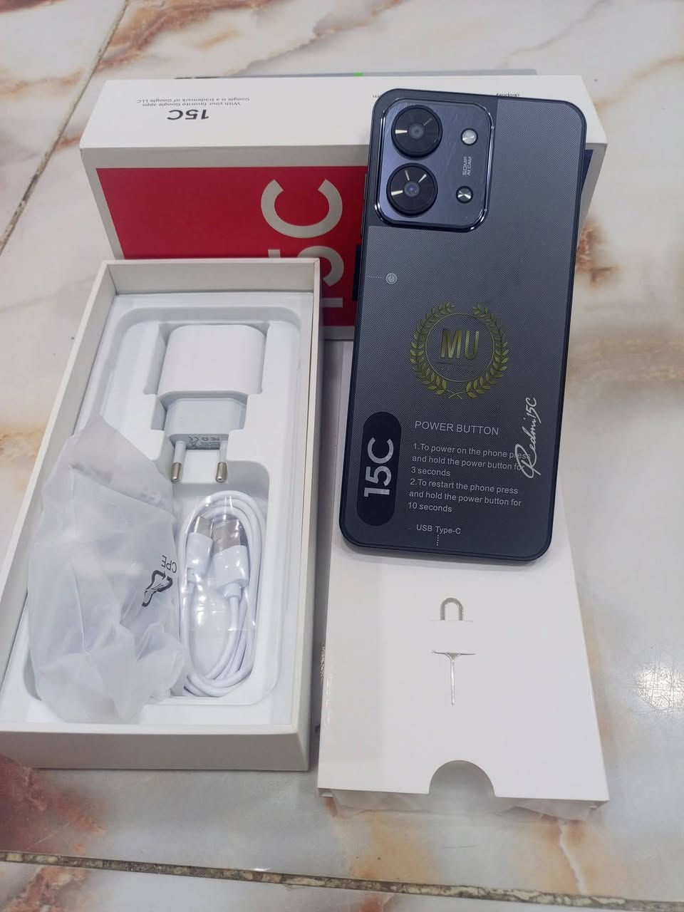 هاتف شاومي ريدمي 15 سي (Xiaomi Redmi 15C) اماراتي مو شرق اوسط 
.
 باللون الأسود.الشاشة: 6.9 بوصة بمعدل تحديث 120 هرتز.البطارية: سعة ضخمة 6000 مللي أمبير مع دعم شحن سريع بقوة 33 وات.الأداء: ذاكرة تخزين داخلية تصل إلى 512 جيجابايت وذاكرة وصول عشوائي (RAM) تصل إلى 24 جيجابايت (12+12).
.
متوفر توصيل لكل محافضات العراق


**إذا كنت صاحب هذا الإعلان وتريد حذفه لأي سبب، رجاءا أرسل رسالة إلى الدعم الفني**