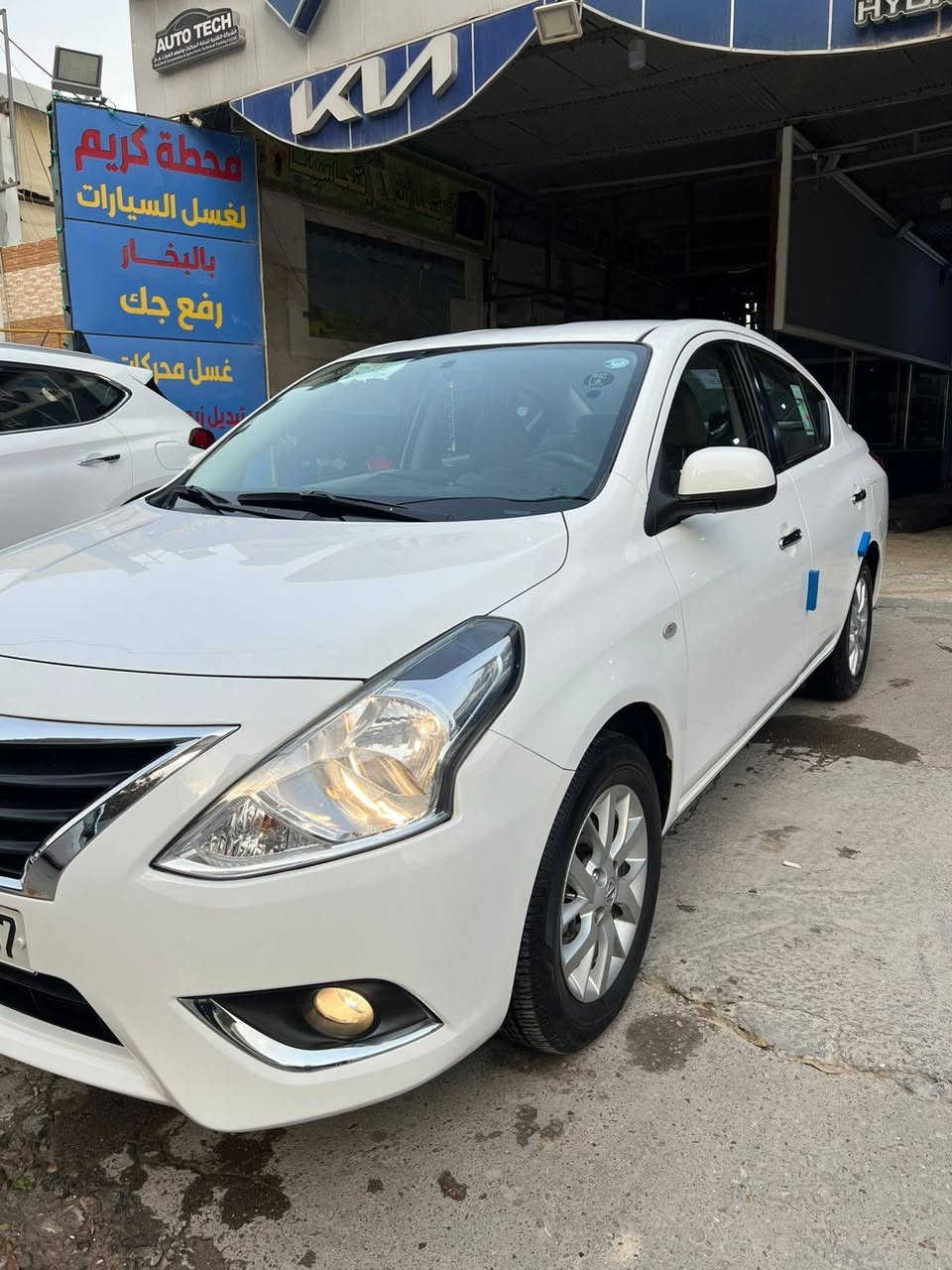 سني هندي 24 
كفاله عامه ماشيه 45 
جديده بوضع الشركه 
فول مواصفات
كشن جك 
بلوجكترات 
جام كهرباء 
4 ويل كب 
السياره حلوه و ما متعوبه 
باسمي هزه و سنويه و فحص جديد تريد وكاله تريد تحويل 
*********** بغداد, العراق
