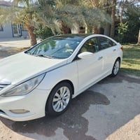 سوناتا للبيع مديل ٢٠١١ فول مواصفات بصمه فتحه تبريد قطعتين مكينه ٢٤٠٠ ل...