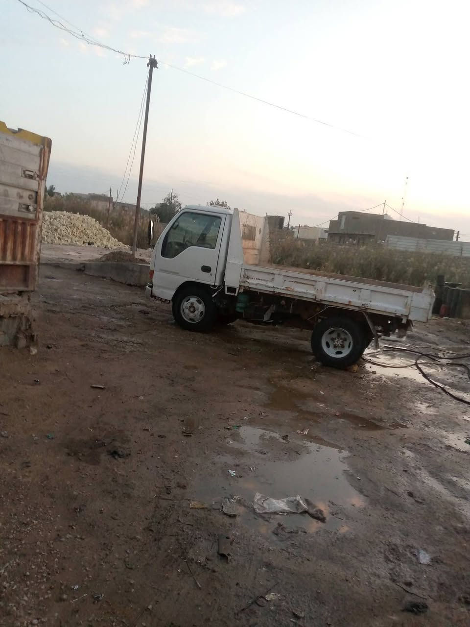السلام عليكم  ازوزه فحل للبيع سعر 38رقم ***********
