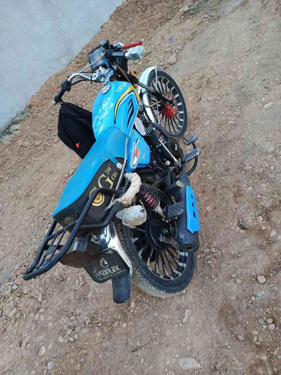 السلام عليكم دراجة سيفان موديل 25 لبيع شراي ينتصل أو واتساب  ***********مكاني ديالى
