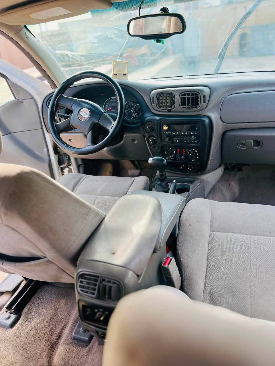 🚦للبيع السعر      45 $$ مستعجل ع بيعتها كلش🚦👍👍👍

(مزاد مزاد مزاد )

تريل بلايزر 2005

محرك خير من الله💯

كير خير من الله 

تبريد جاهز 

كهربائيات ✅

غرفه نظيفه كلش 
  
حداديه مابيها اي شي جاهزه 
 
السيارة عضمتها حلوة احلى من الصور كلش ✅

تجي و تشوف بعينك 

وين متريد ترايك 

سياره جاهزه من الكل النواحي 

السعر 45 $ 

🚧  للبيع مستعجل ع بيعتها كلش🚧

عنوان السياره واسط الحفرية

***********📞

واتساب ***********✅
