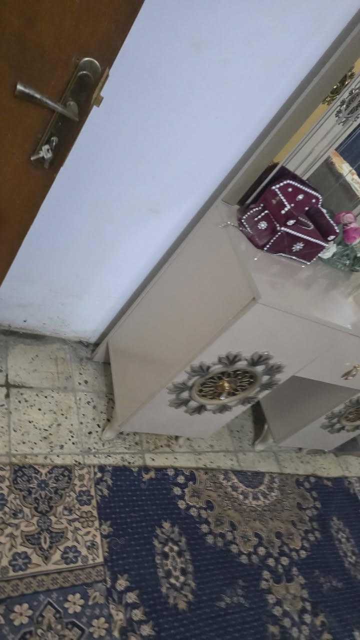 حبايب مشتريه ب ٣ ملاين   مامستخدم قليل  رايده مليون و ٧٠٠ وبيه مجال


**إذا كنت صاحب هذا الإعلان وتريد حذفه لأي سبب، رجاءا أرسل رسالة إلى الدعم الفني**