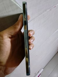 جهاز تكنو سبارك 20 برو (Tecno Spark 20 Pro) باللون الأخضر الملكي للبيع...