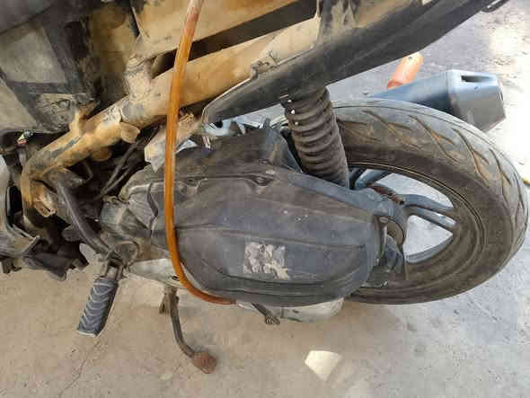 سلام عليكم دراجه للبيع متروك ماتشتغل رقمي ***********
