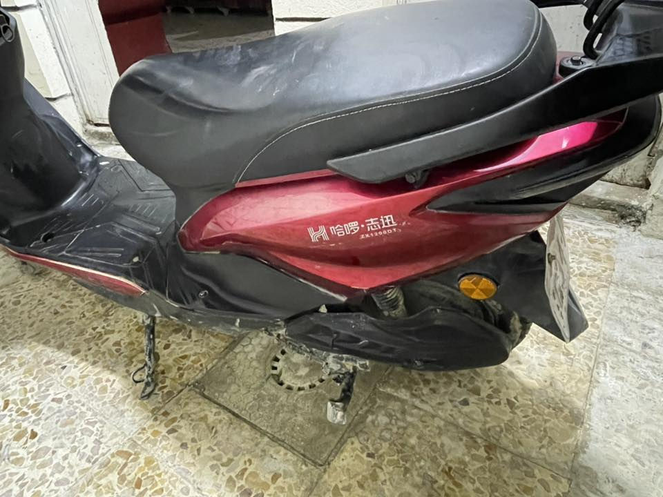 سلام عليكم دراجه شحن لبيع حلوه ونضيفه ٦ بطاريات 🔋 جديده وتايرات زوج جديده  بيه سويجين تمشيك ٦٠ كليلو سرعته ٦٠ ً مكاني  بغداد الحبيبيه رقم ***********  وسعر ٥٢٠ وبيه مجال   وشراي يجيني خاص بيه نظام بك
