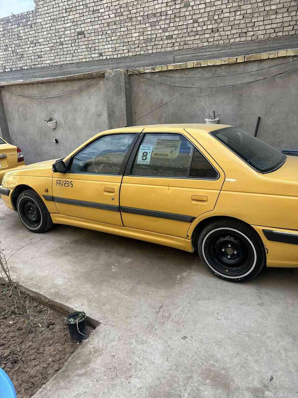 السلام عليكم بيجو بارص 15 كامله من كلشي تخم تايرات صدر ادامه كامله ربع متصرف عليه ب38 بغداد. ***********
